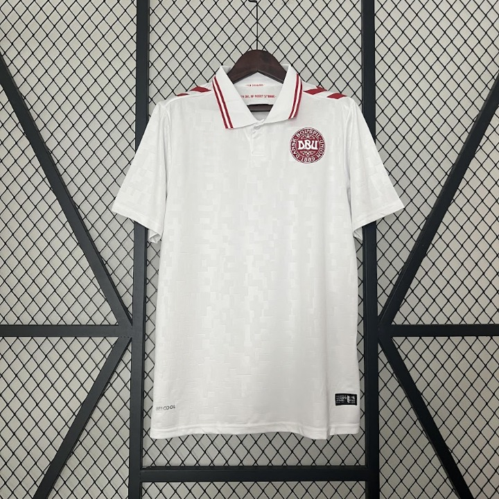 Danemark Maillot Extérieur Version Fan 2024 2025