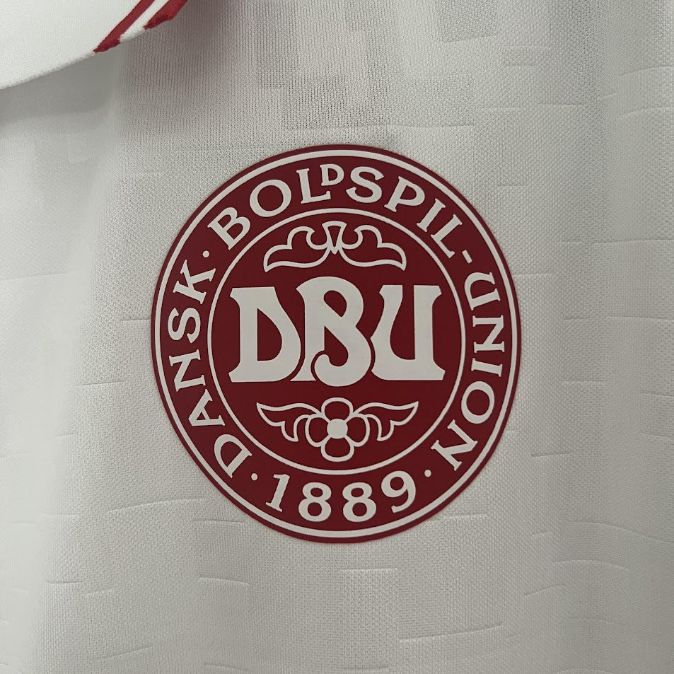 Danemark Maillot Extérieur Version Fan 2024 2025